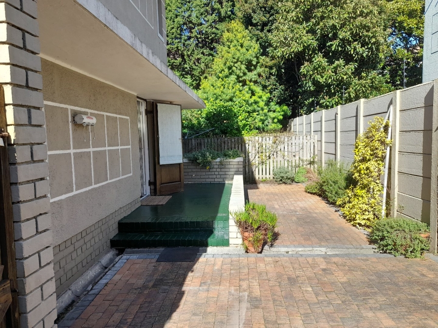 2 Bedroom Property for Sale in Kenilworth Western Cape